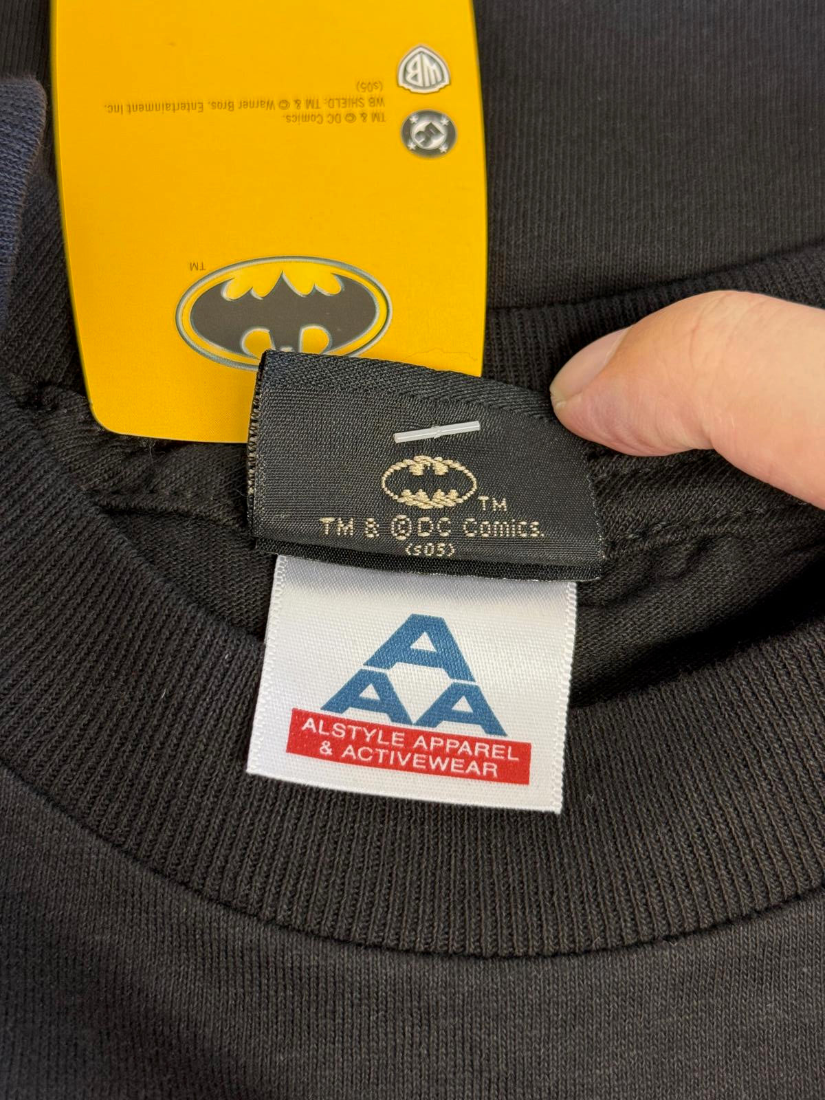 Batman Begins Movie Promo- Comic Art 2005 Tee - M