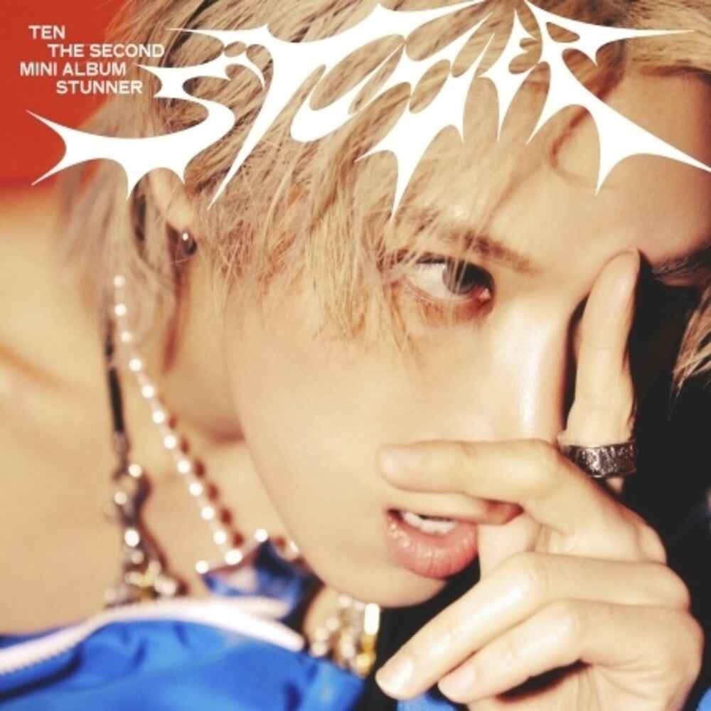 Stunner - Photo Book Version - incl. 72pg Photobook + Photocard [CD]