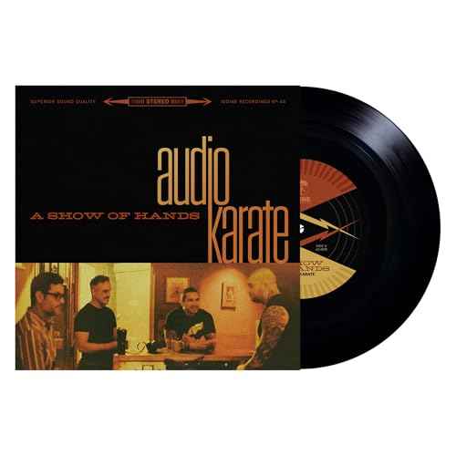 A Show Of Hands 7" [Vinyl]