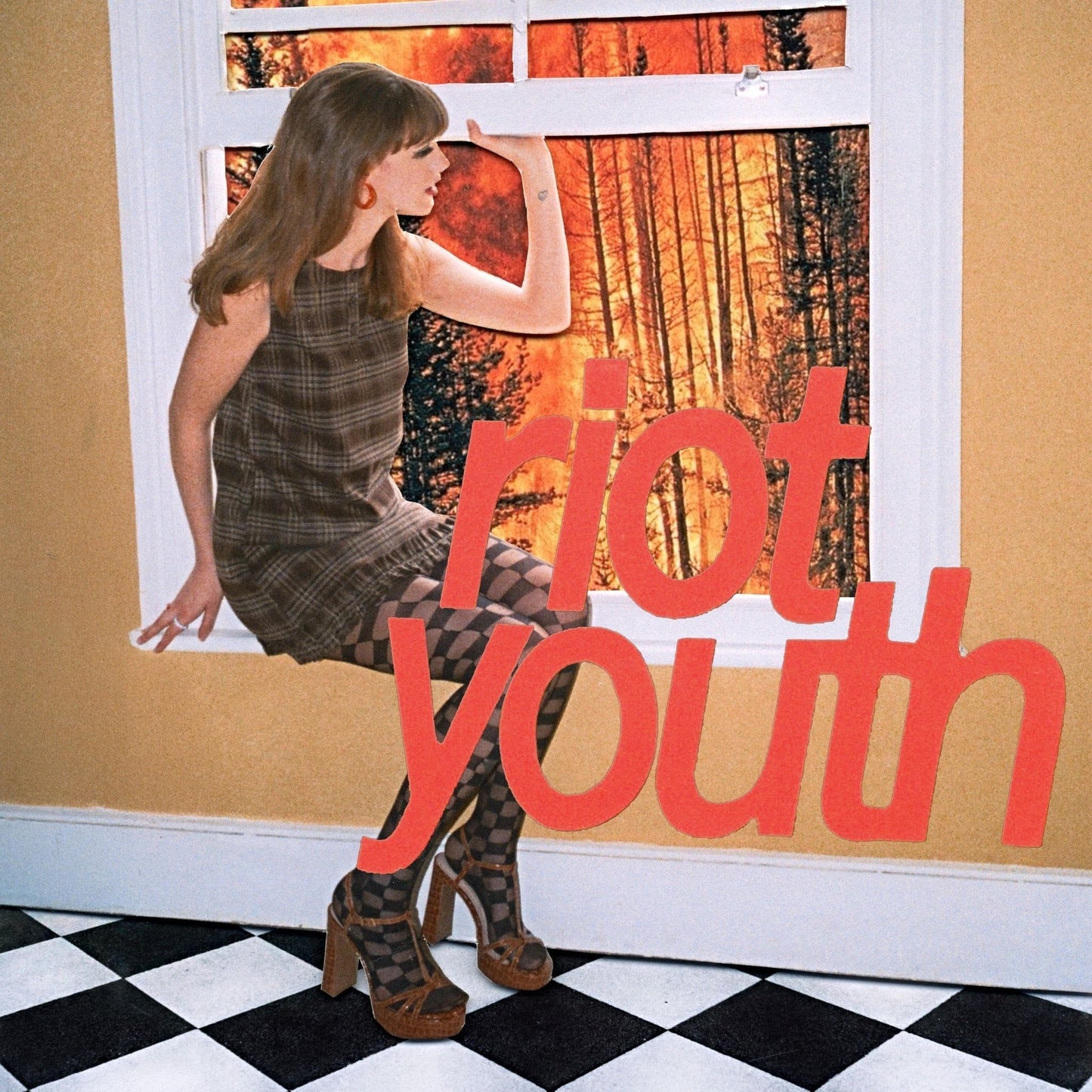 PRE-ORDER Chloe Slater - Riot Youth [Recycled Eco Black Vinyl] [Vinyl]
