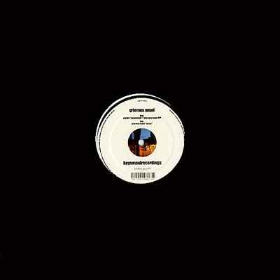 NAPHTA/GRIEVOUS ANGEL - Soundclash 1/Harpy [Vinyl]
